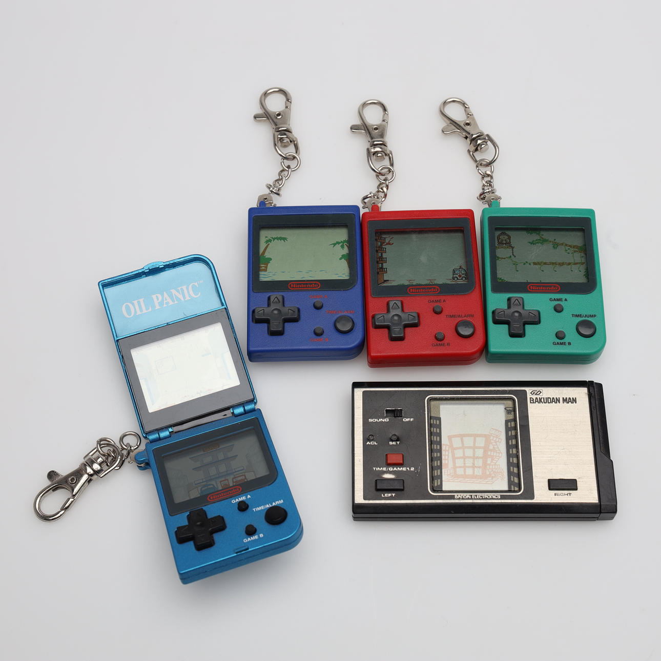 SPIELKONSOLE Nintendo MINI CLASSIC, 5 Stück, Bandai Electronics.