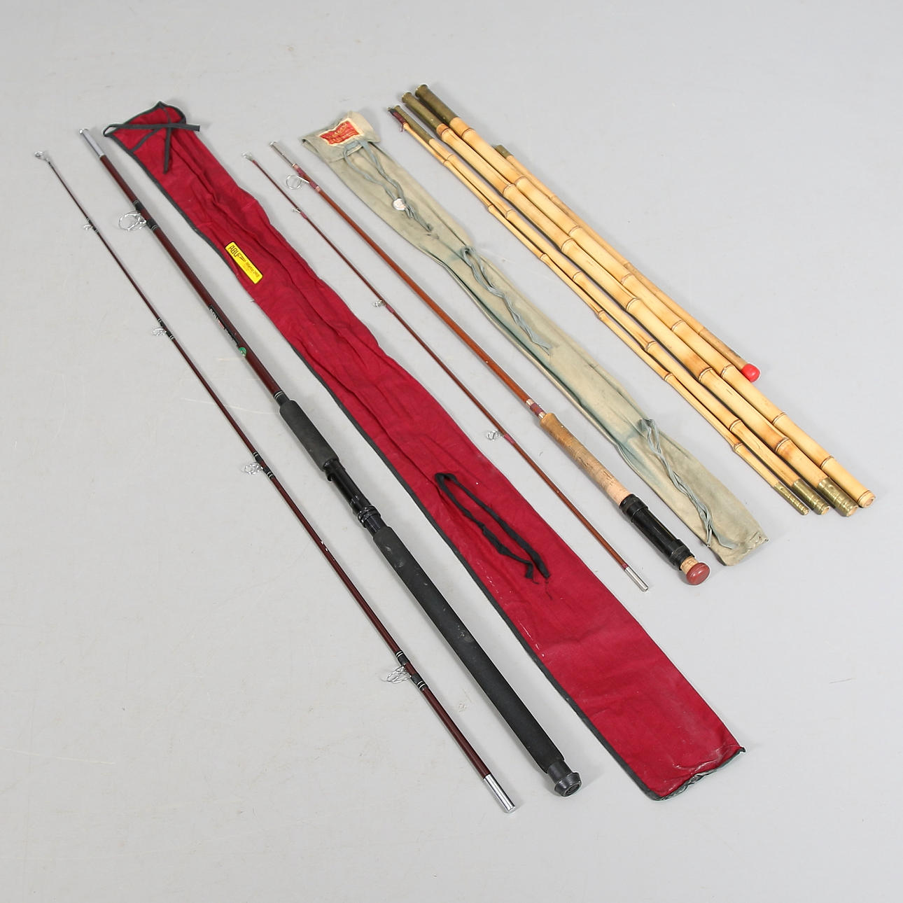 FISKESPÖN, 3 st, bl.a. "ABU Atlantic 2412". 1900-talets mitt.