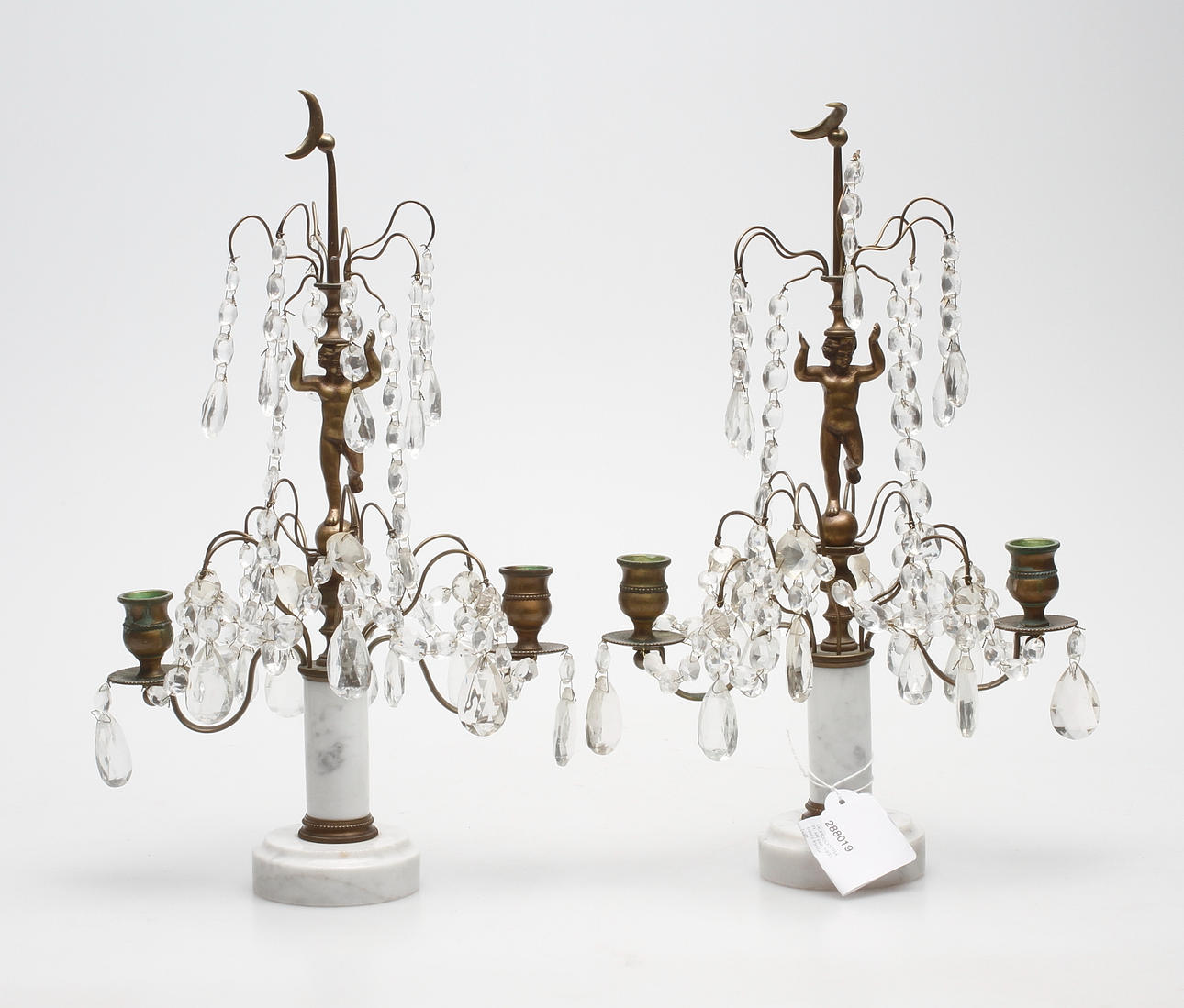 BORDSLYSTRAR, ett par, 1900-talets första hälft.