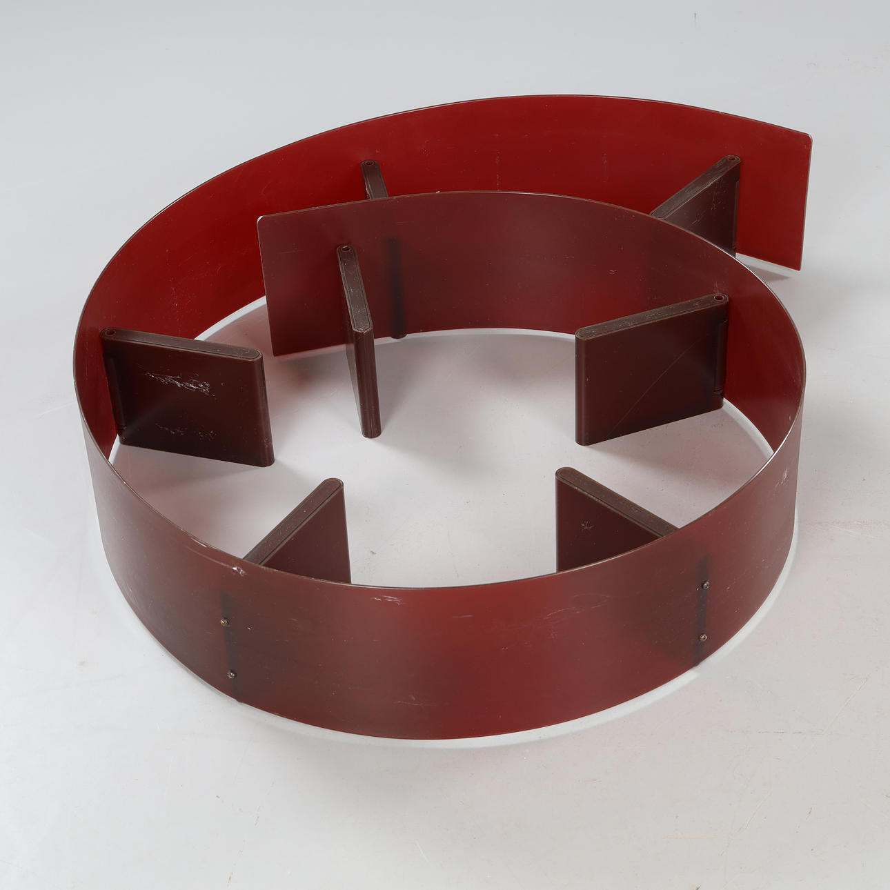 RON ARAD. Ein Bücherregal „Bookworm“, Kartell, Kunststoff.