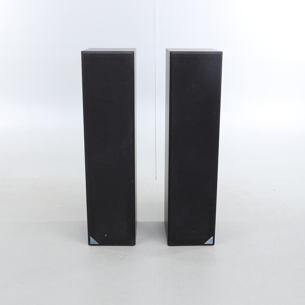 SPEAKERS, a pair, Dali 104, late 20th century.