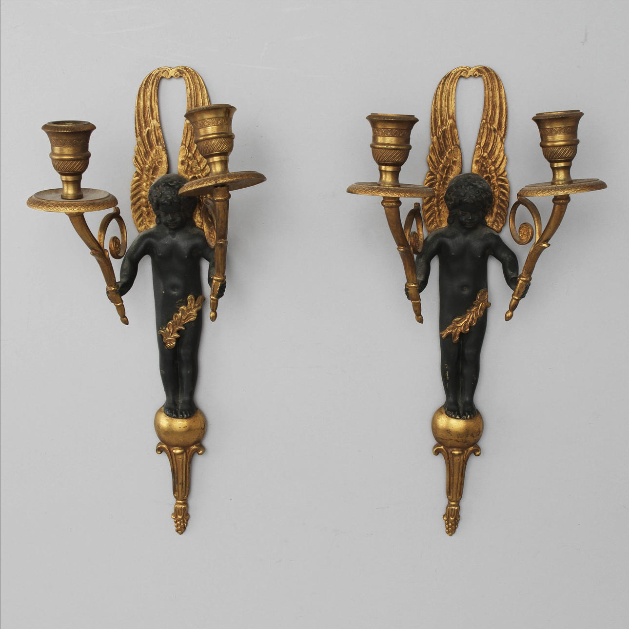 LAMPETTER, 1 par, brons, empirestil, 1800-tal.