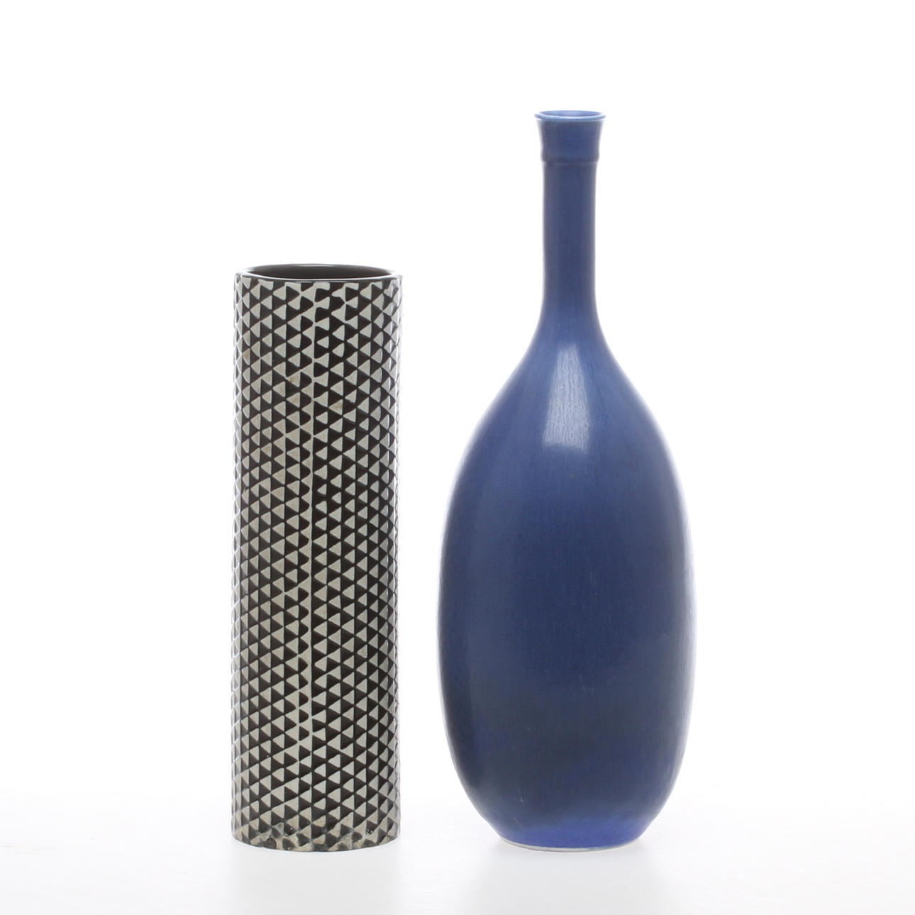 VASER 2 st, Stig Lindberg, Gustavsberg.