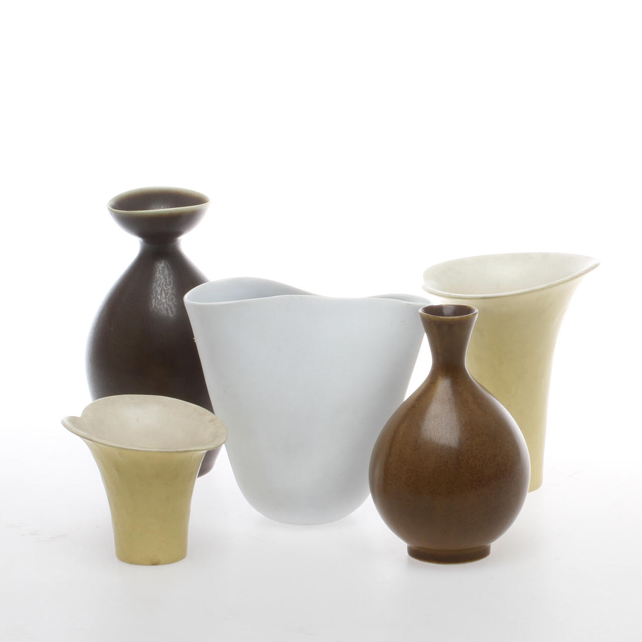 PARTI KERAMIK, 5 delar, bland annat "Veckla" Stig Lindberg Gustavsberg.