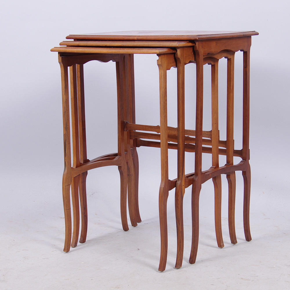 SATSBORD, mahogny med intarsia.