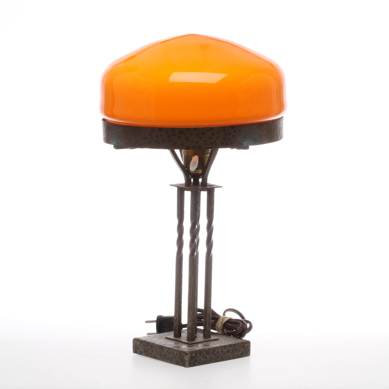 STRINDBERGSLAMPA, smide, jugend, tidigt 1900-tal.