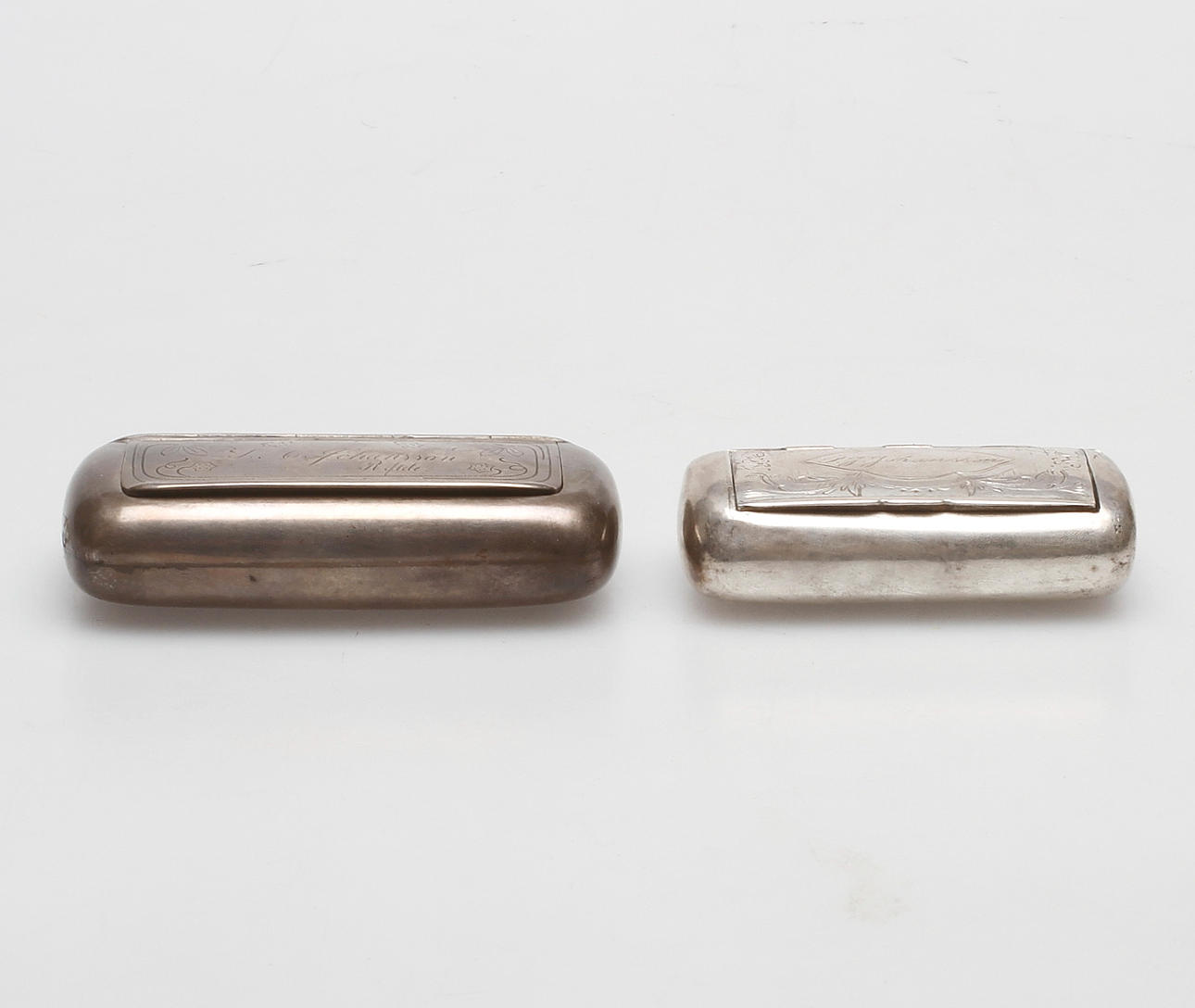 SNUSDOSOR, 2 st, silver, vikt ca. 142,5 gram.