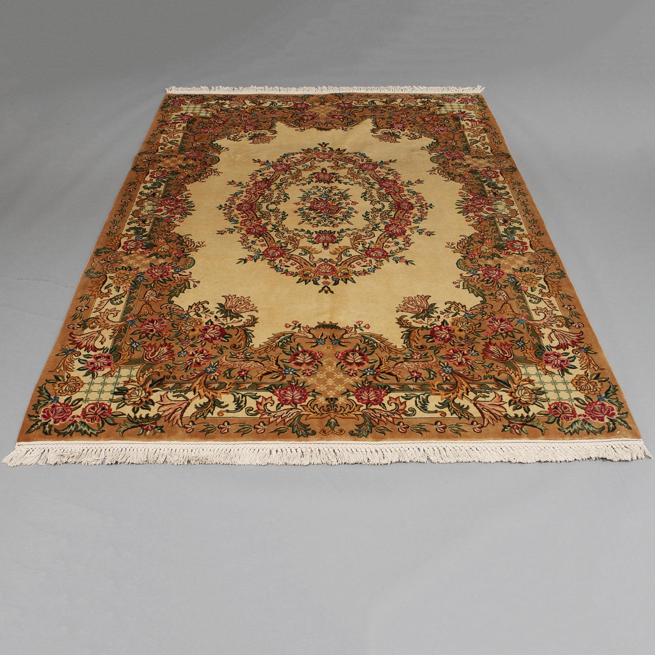 ORIENTALISK MATTA, Täbriz, Persien, 298 x 200 cm.