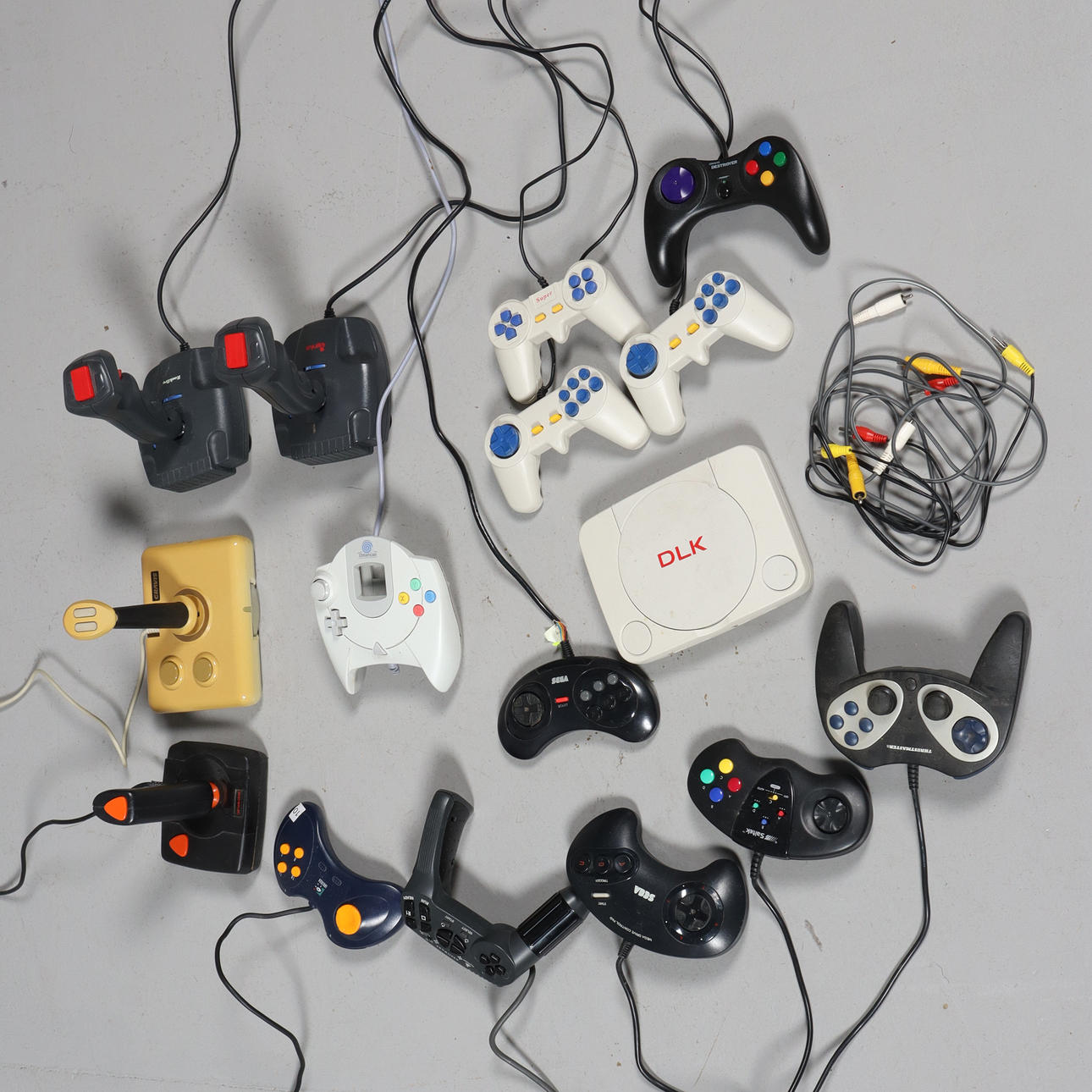 HAND CONTROLLER and GAME CONSOLE, 17 parts, different models and brands.