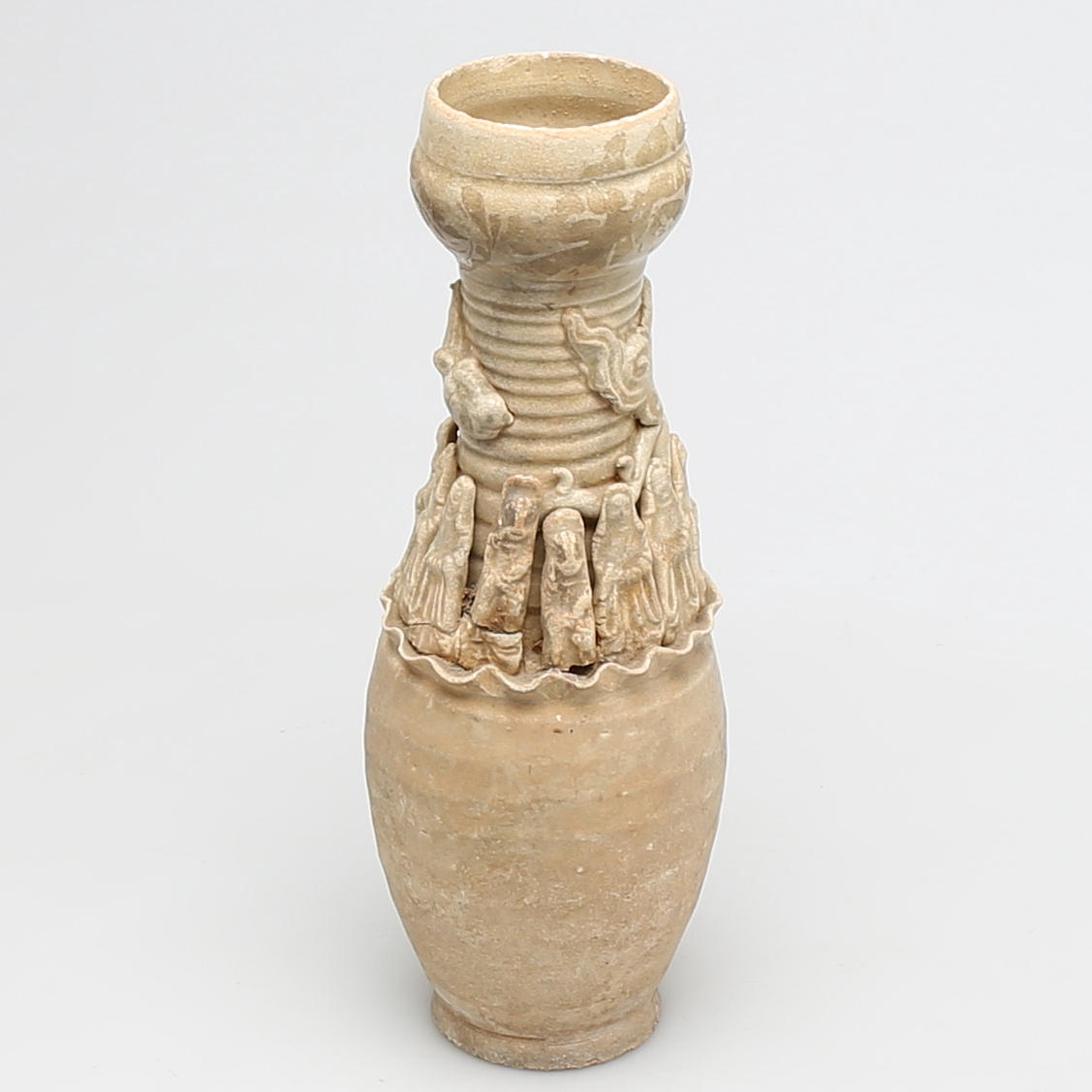 GRAVVAS i lergods, Song/Yuan-dynastin (960-1368), Kina.