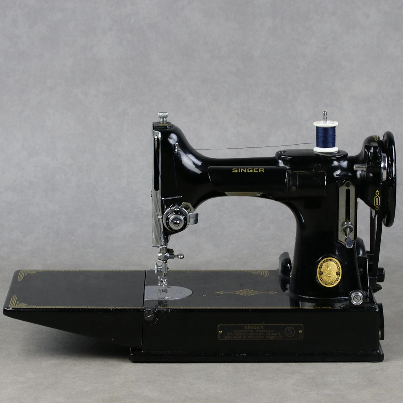 SYMASKIN, Singer Lättvikt 221 K2, elektrisk, England, 1900-tal. Övrigt ...