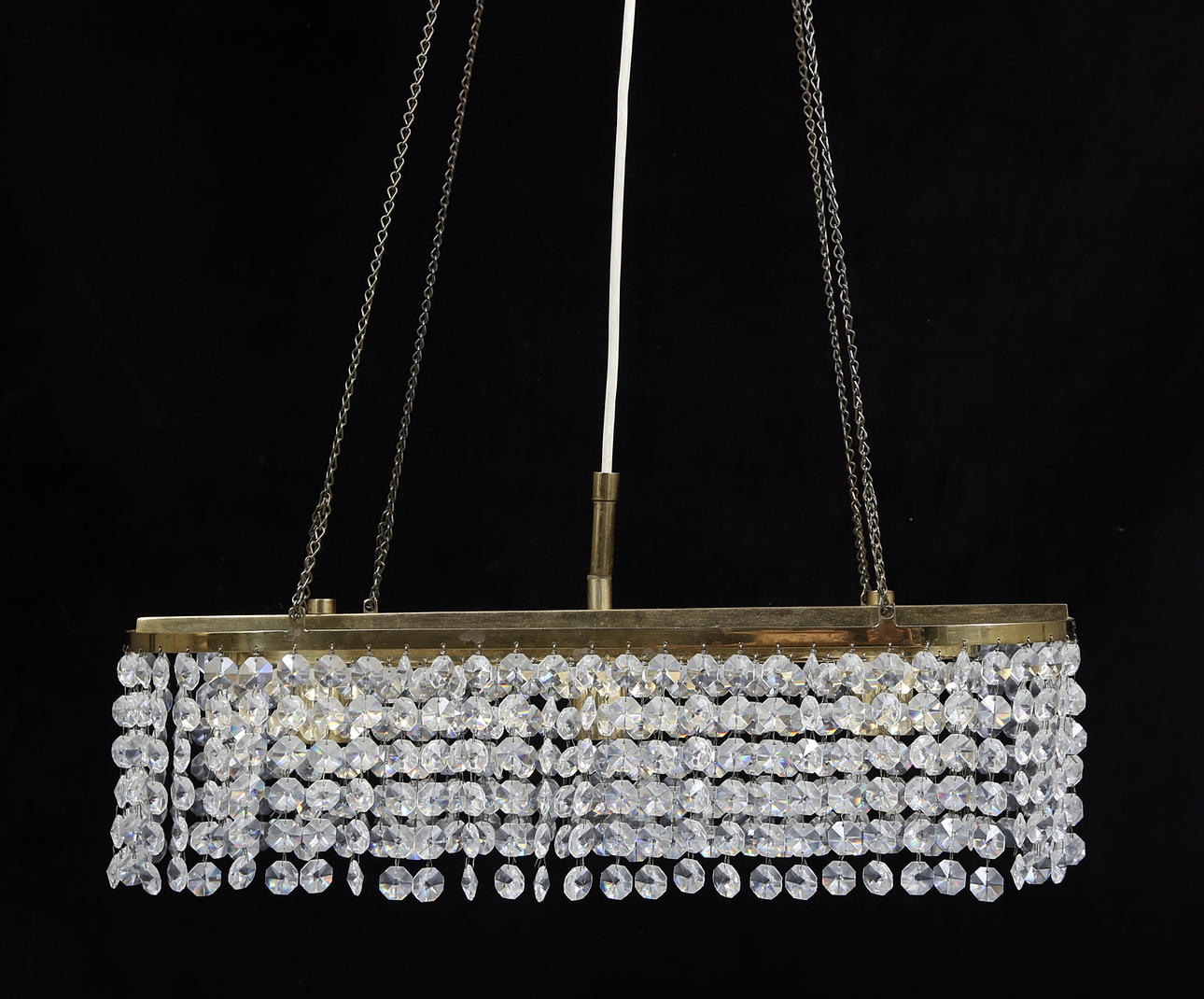 TAKLAMPA, 1900-talets andra hälft, längd ca. 49 cm.