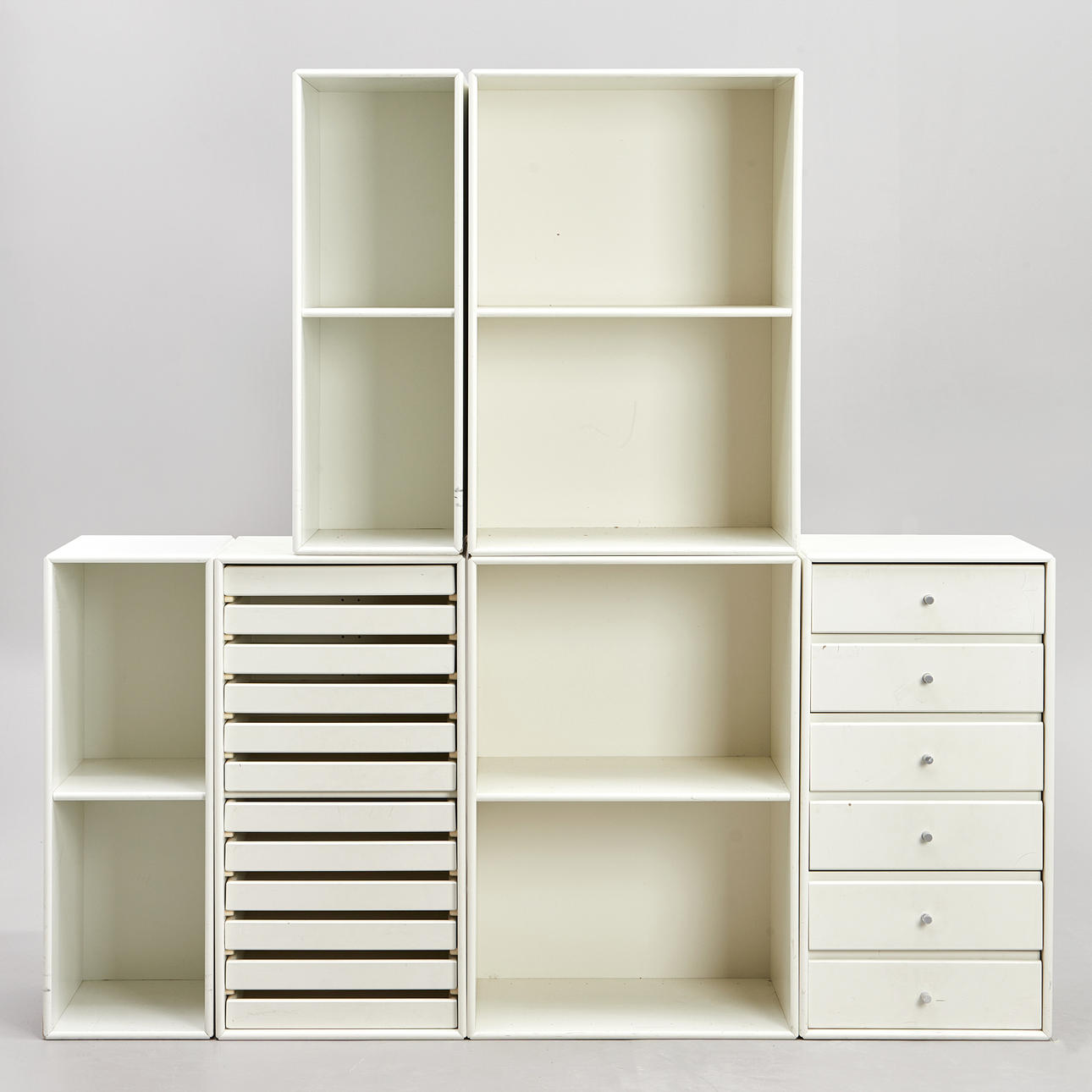 PETER J. LASSEN. Baukastensystem „Montana“, 6-teilig.