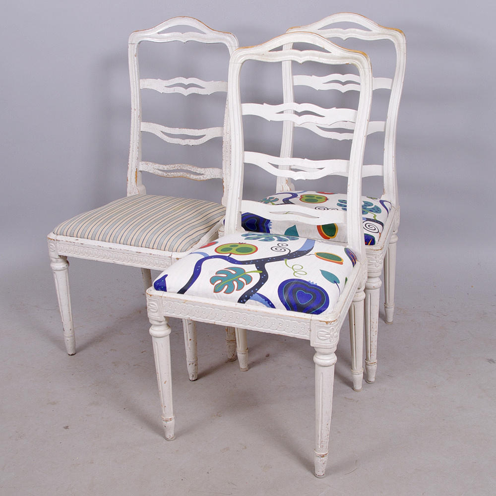 STOLAR, 3 stycken, s.k. skrattstolar, gustaviansk stil.