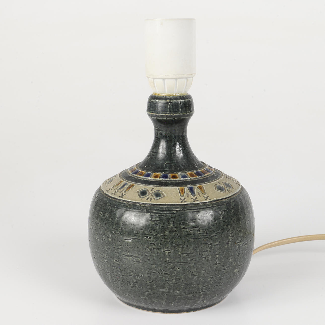 YNGVE  BLIXT. Table lamp, stoneware, Höganäs.