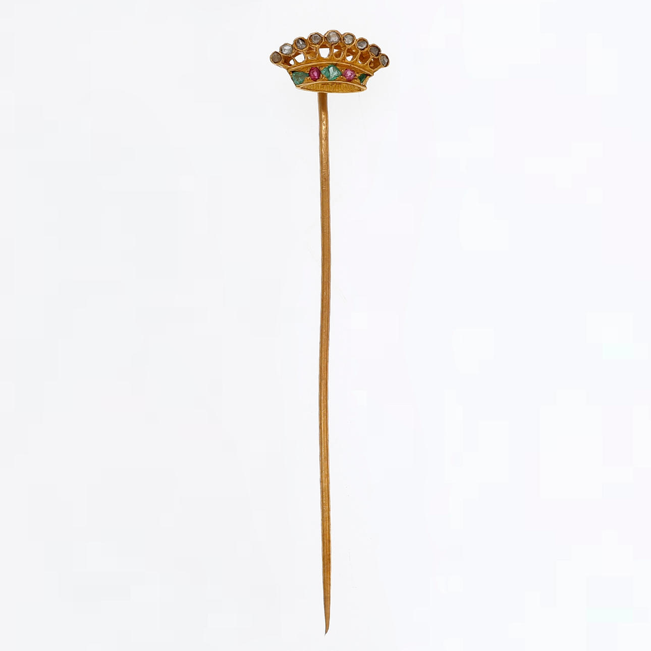 Crown-shaped tie pin.