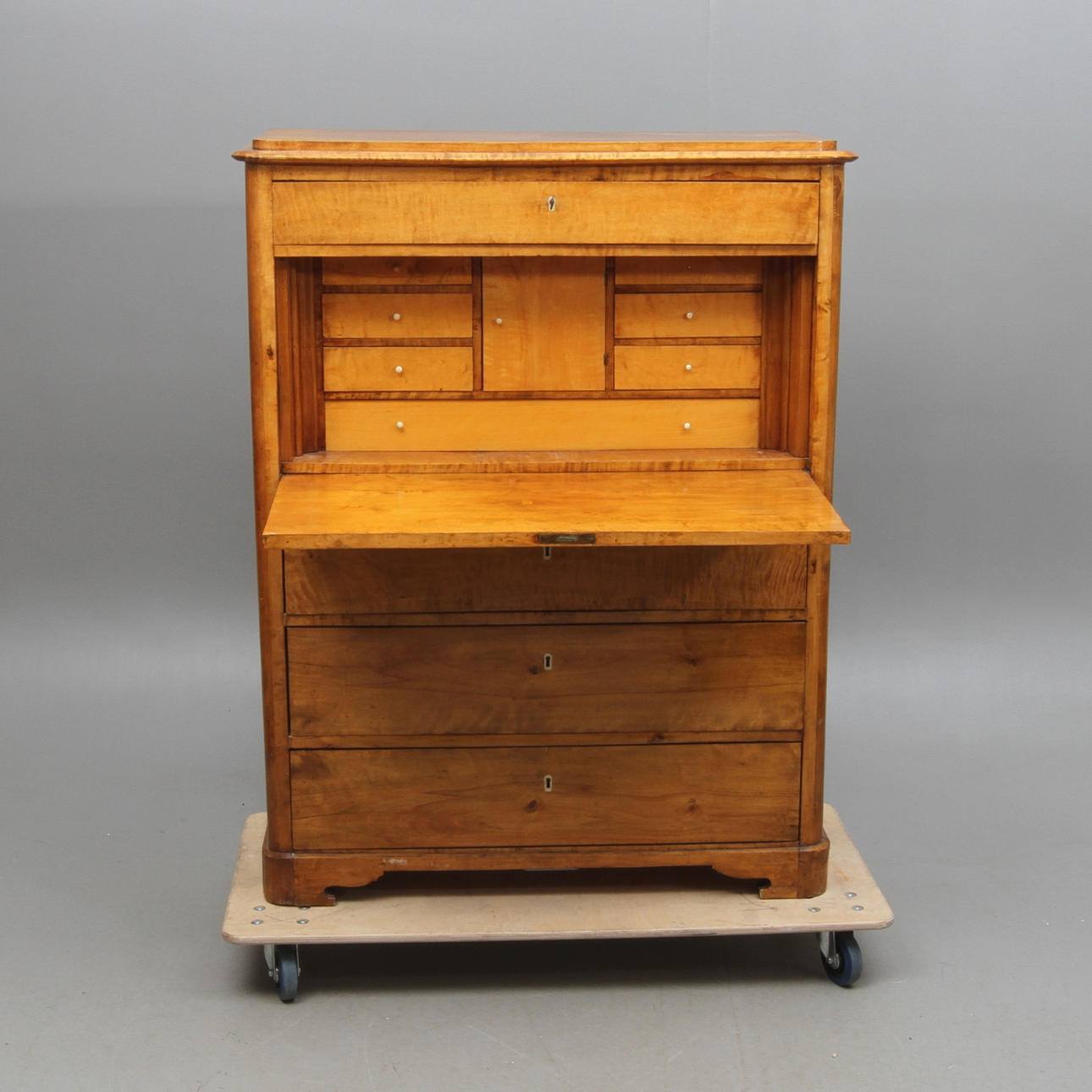 CHIFFONJE, 1800-tal.