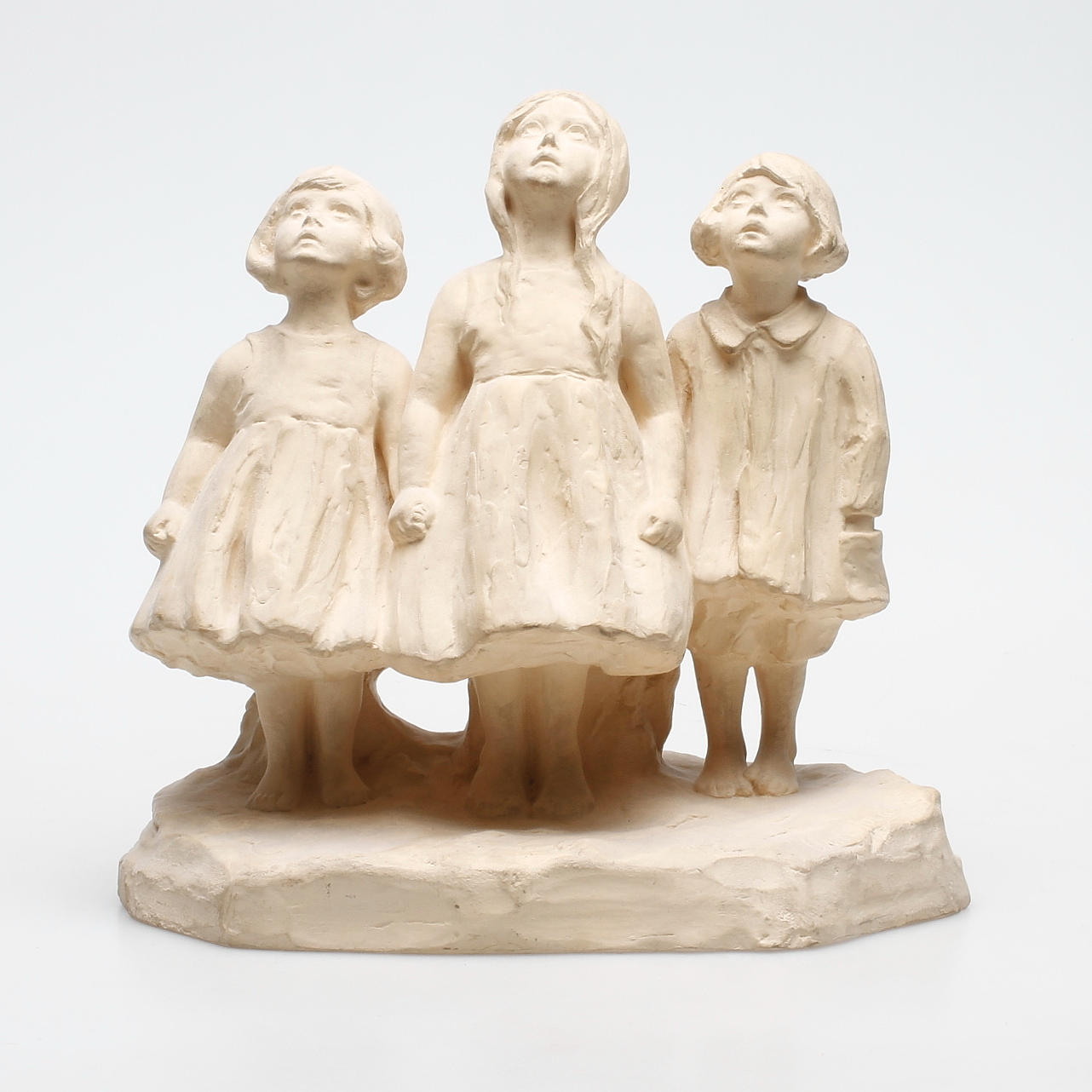 ALICE NORDIN. Skulptur, gips, signerad och daterad.