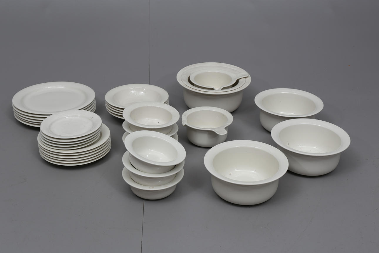 MATSERVISDELAR, porslin, 35 delar, "Arctica", Arabia.