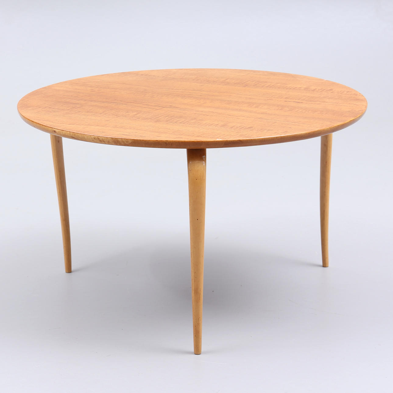 BRUNO MATHSSON. Sofabord, "Annika", mærket.