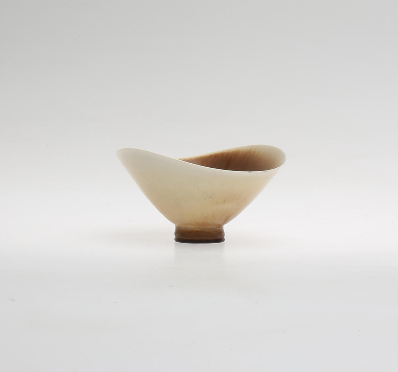 BERNDT FRIBERG. Skål, Gustavsberg, Signerad.