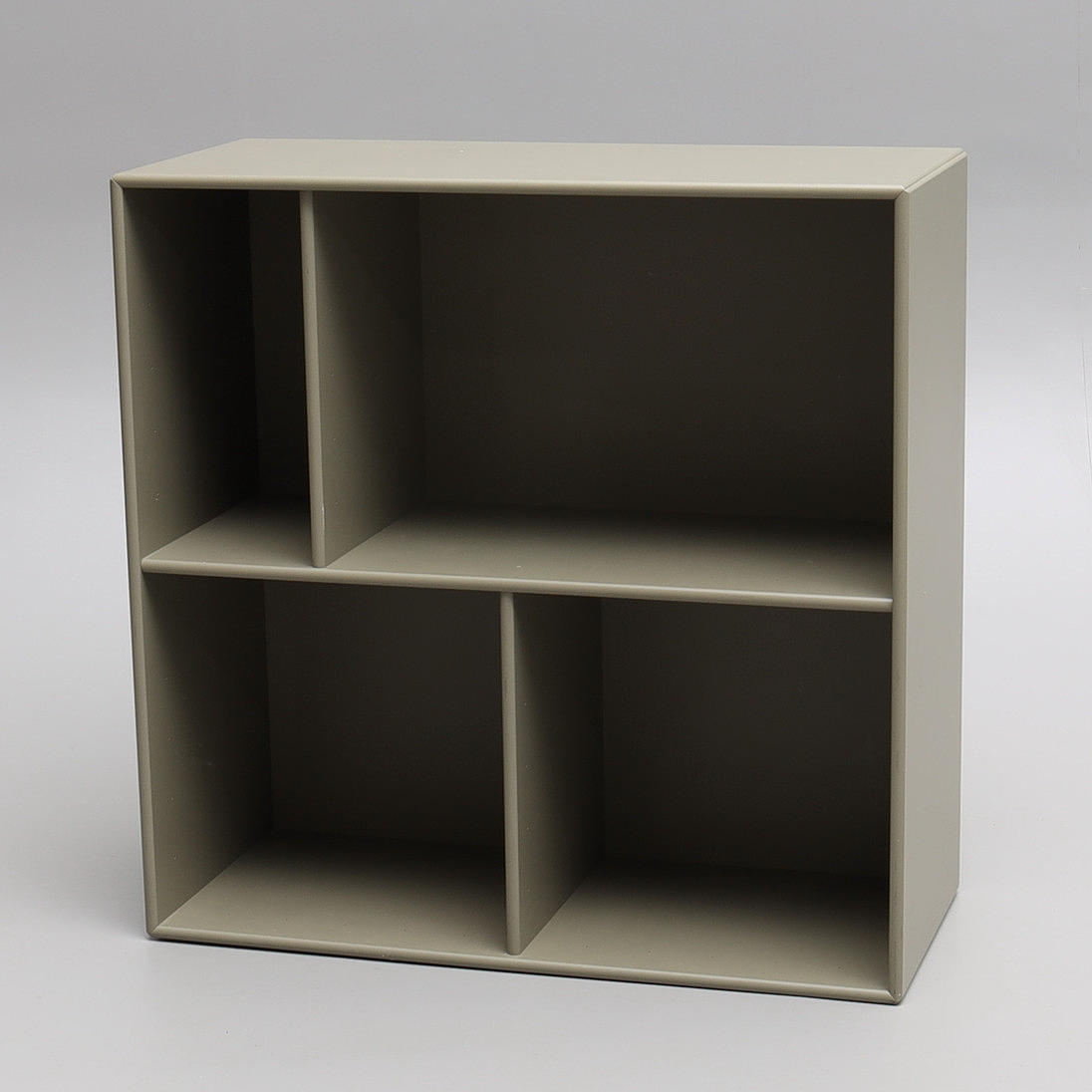 PETER J LASSEN, Modul, „Montana“, zeitgenössisch.