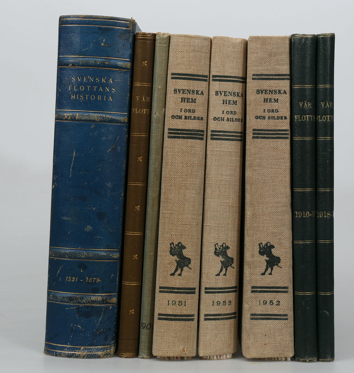 BÖCKER, 8 stycken, bland annat Svenska Hem i ord och bild.