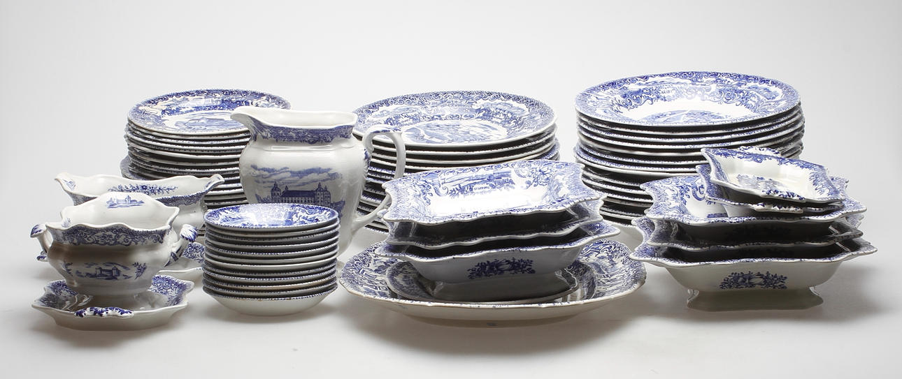 MATSERVIS, 62 delar, flintgods, "Svenska Slott", Rörstrand.