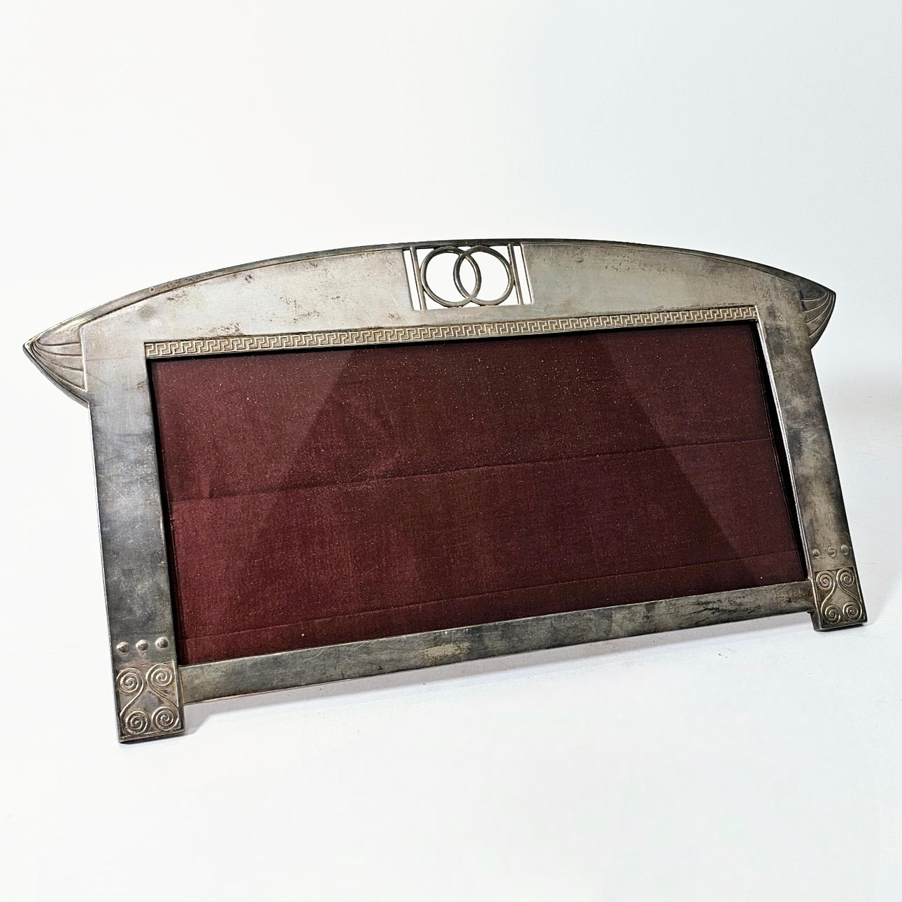 ART DECO SILVER METAL FRAME, 20TH CENTURY.