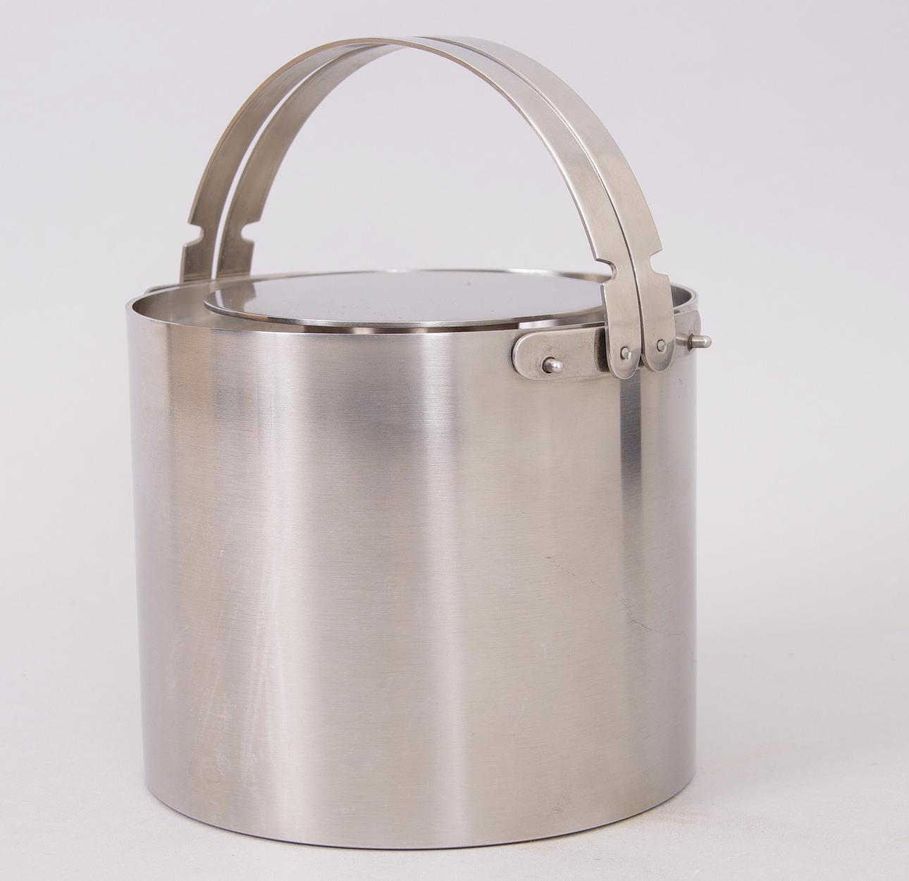 ISHINK, rostfritt stål, design Arne Jacobsen, Stelton.