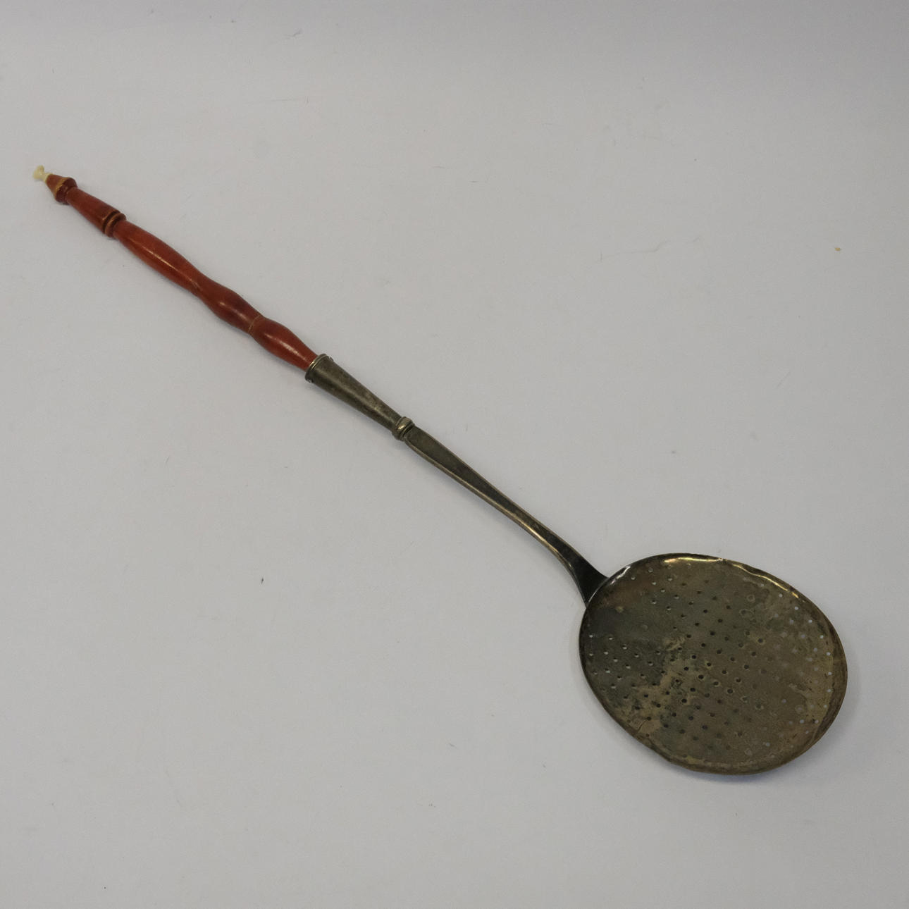 BERNHARD WILHELM IFVARSSON. AVSKUMMARE I SILVER.