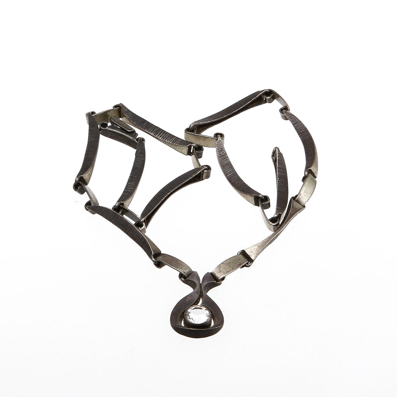 COLLIER, silver samt bergskristall, Karl Laine. Vikt 20 g.