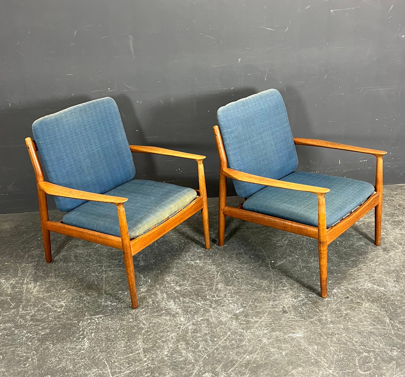 SVEND AAGE ERIKSEN. 2 NOJATUOLIA.