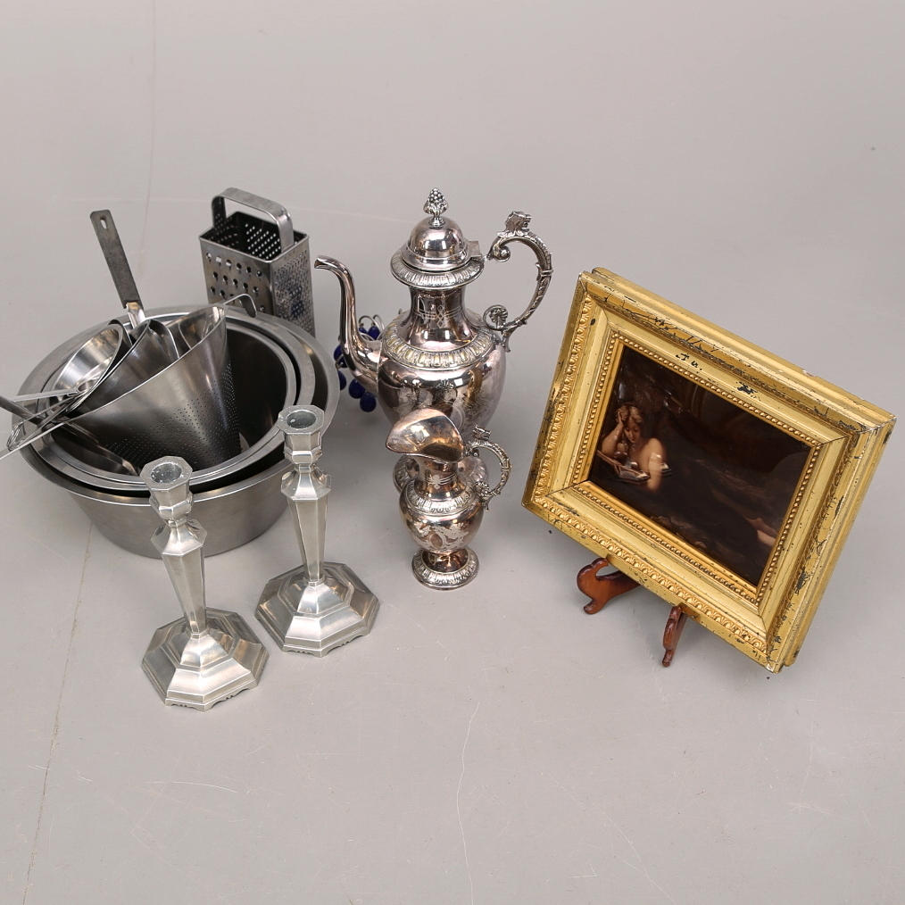 DIVERSE, tenn, nysilver, glasmålning, rostfritt mm.