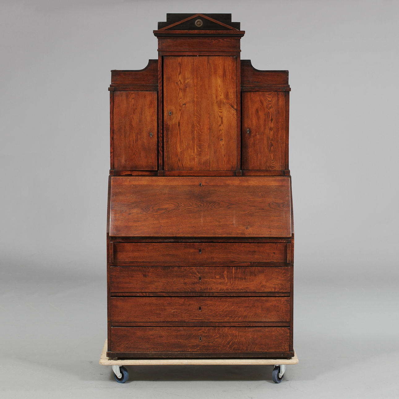 SKÅP, 1800-talets första hälft, troligen Södra Sverige/Danmark.