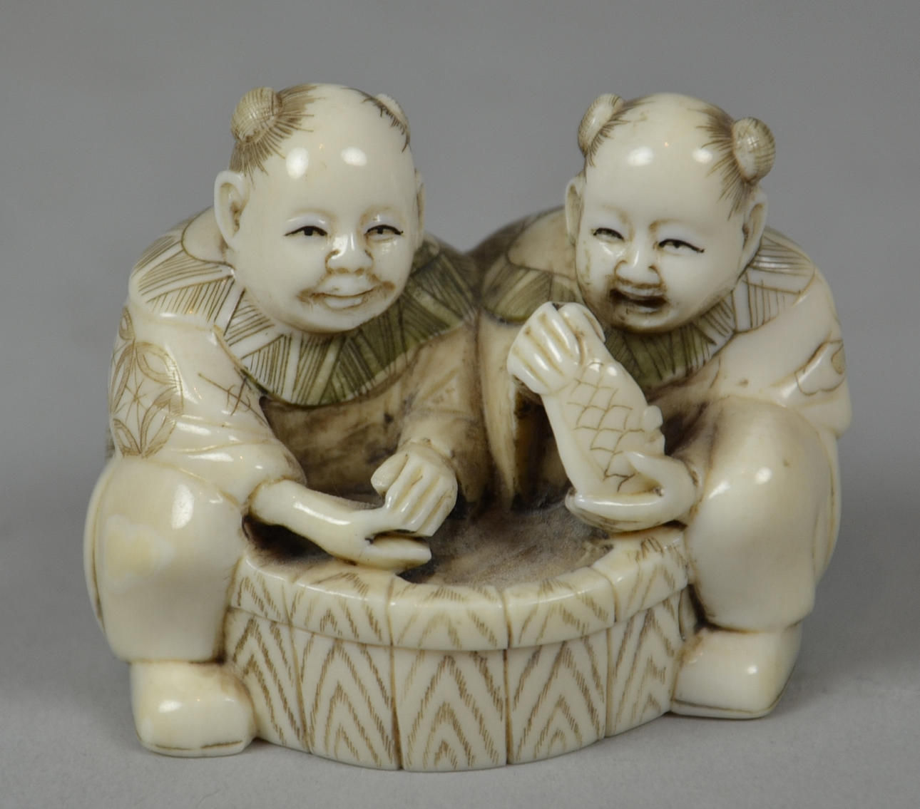 NETSUKE.