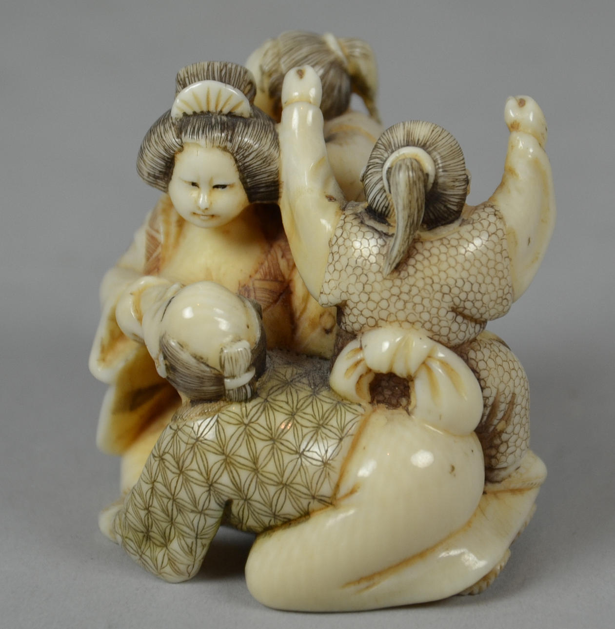 NETSUKE.