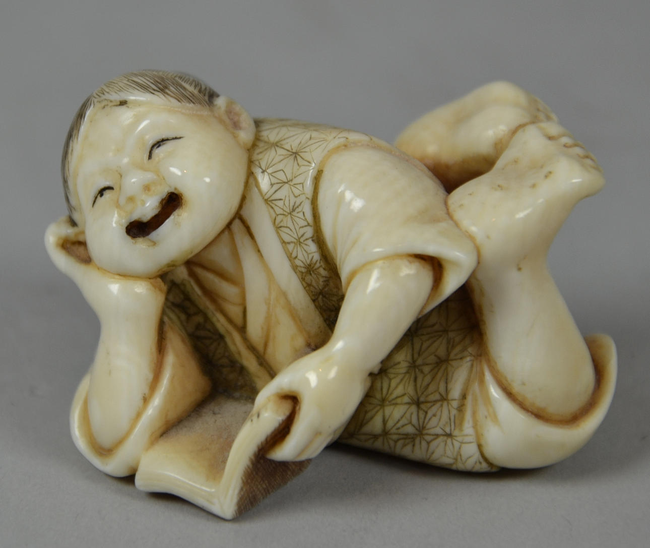 Netsuke.