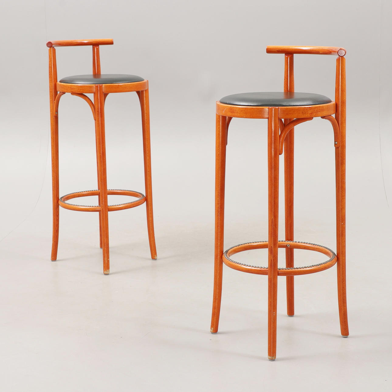 ÅKE AXELSSON. Bar stools, 2 pcs., "Linus", Gemla Möbler AB, 1990.