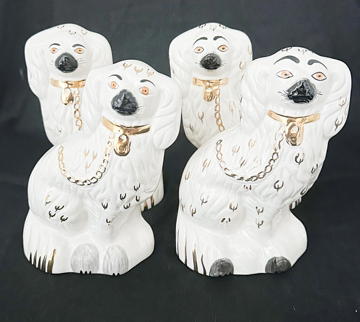 BESWICK. ENGELSKA HUNDAR, England, märkta.