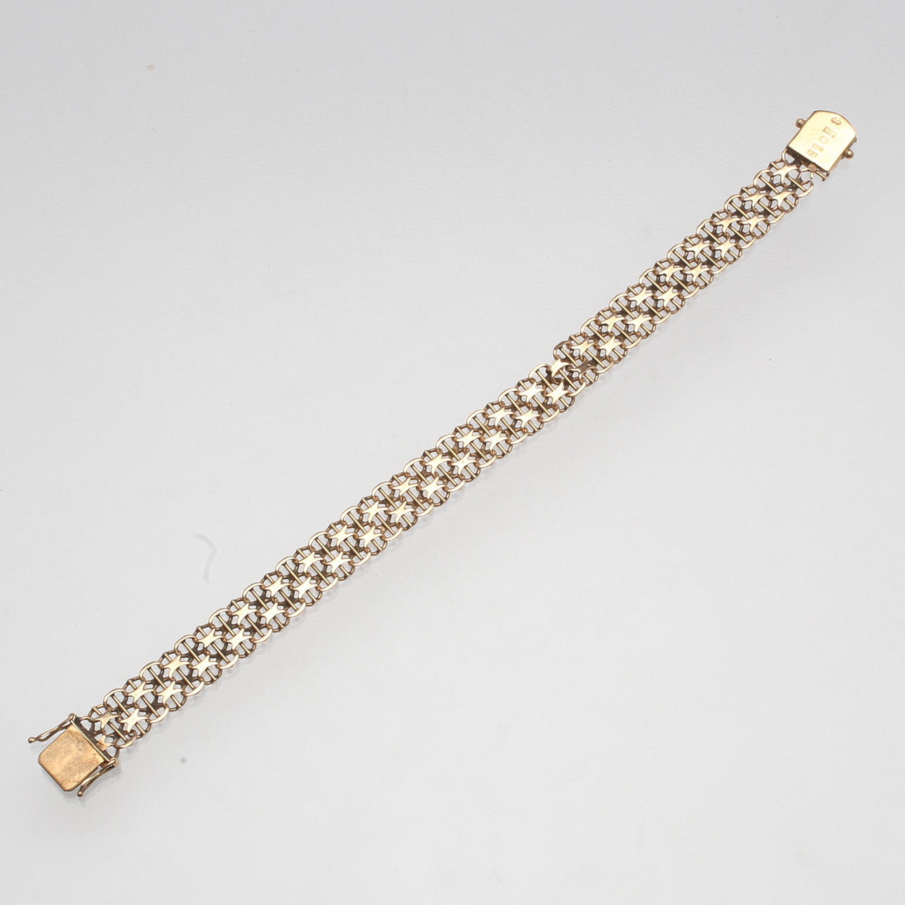 GULDARMBAND, 18K, vikt ca 18 gram, Clareus Guldsmeds Ab, Stockholm, 1976.