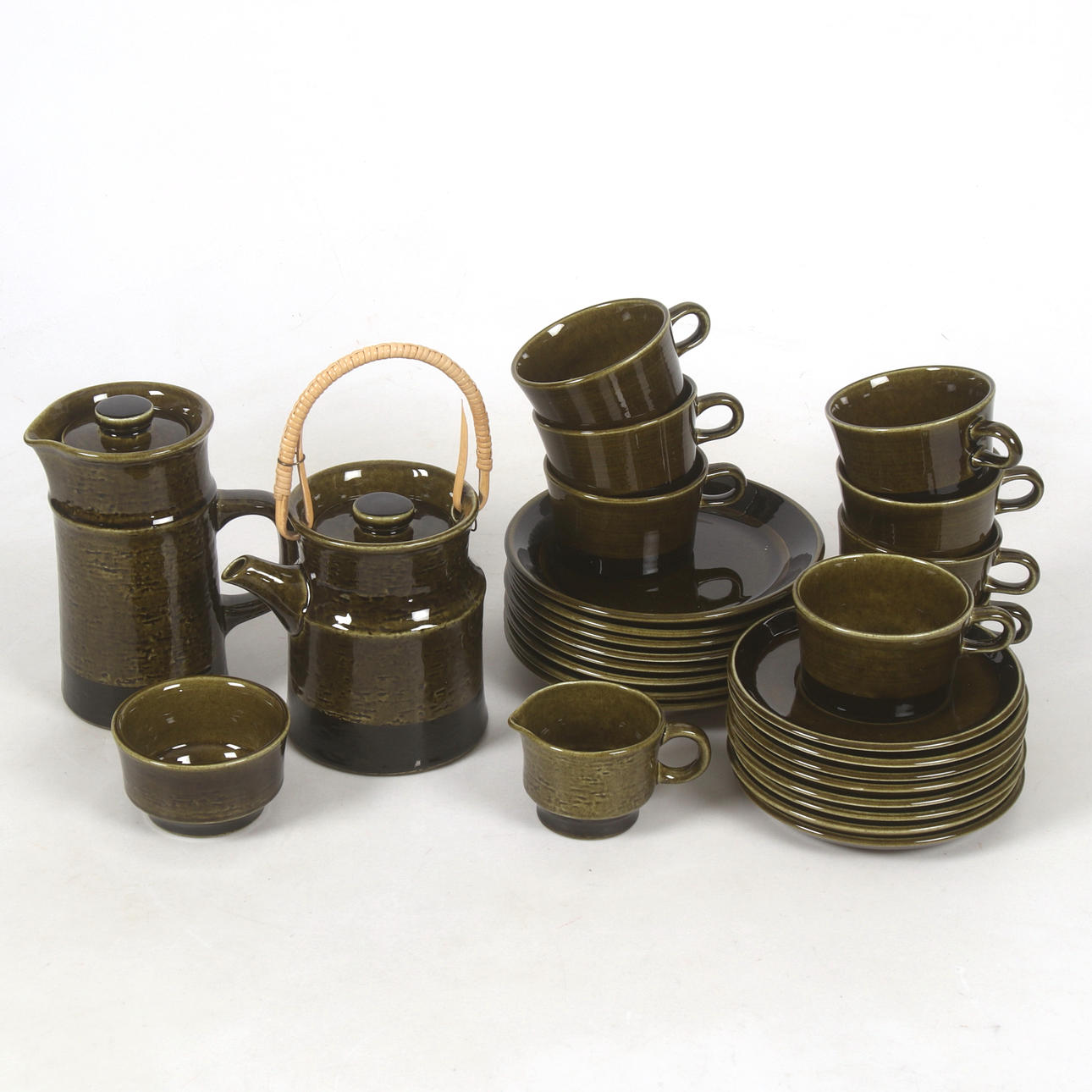 COFFEE/TEA SERVICE, 28 pieces, ceramic, "Chamott green", Rörstrand.