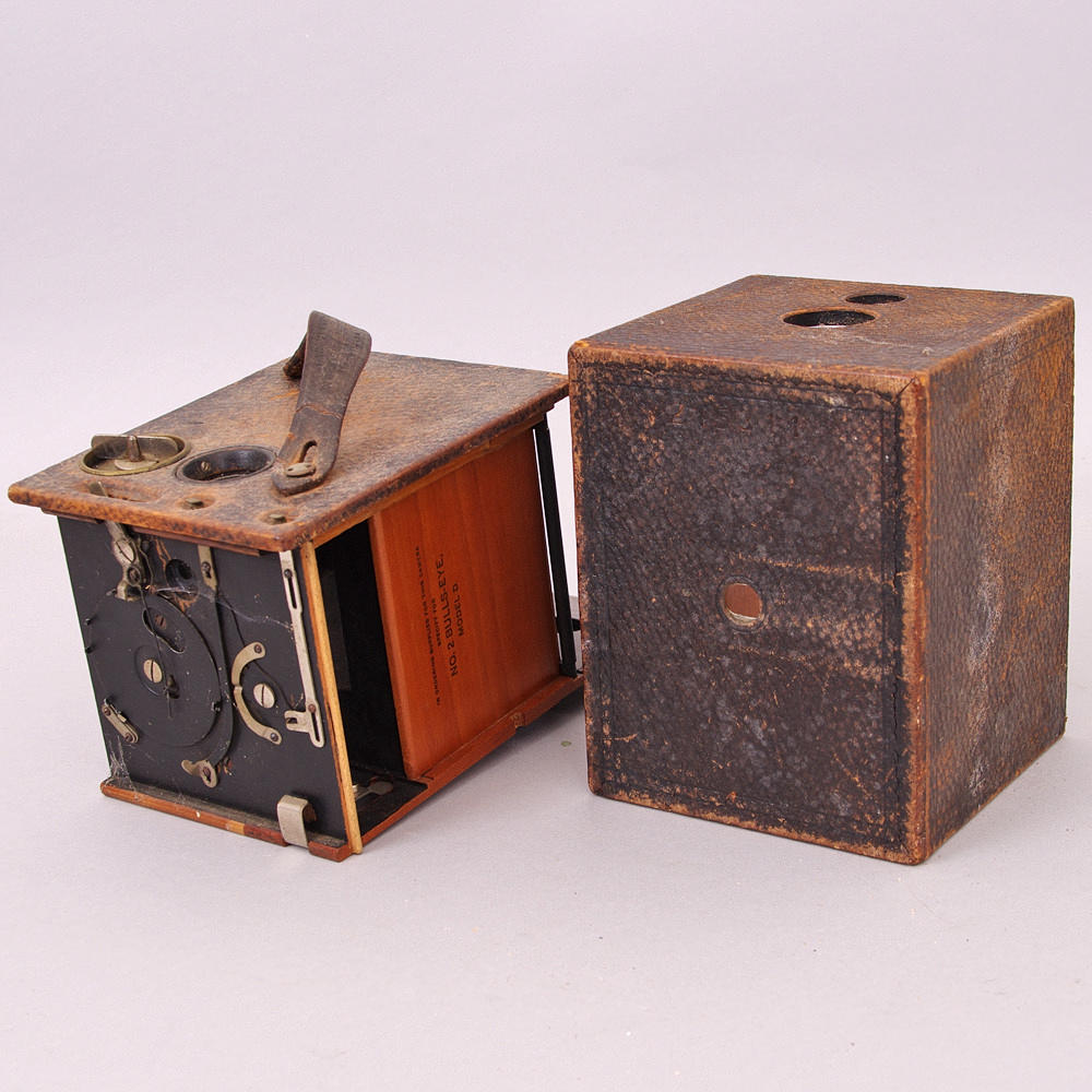 LÅDKAMERA, "Bullseye", no 2 modell D.