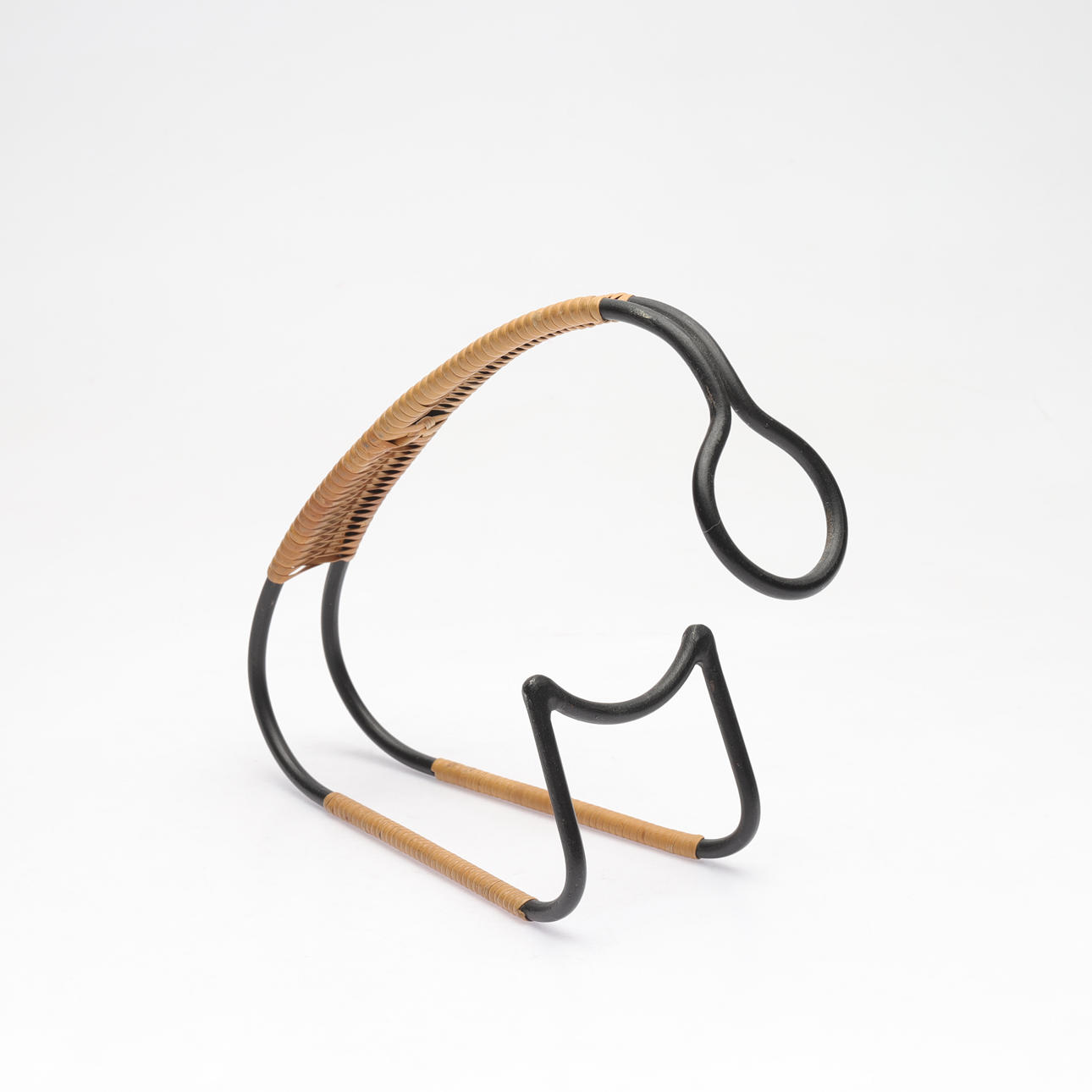 LAURIDS LONBORG. Weinregal, Metall und Rattan, Dänemark, 1950er/60er Jahre.