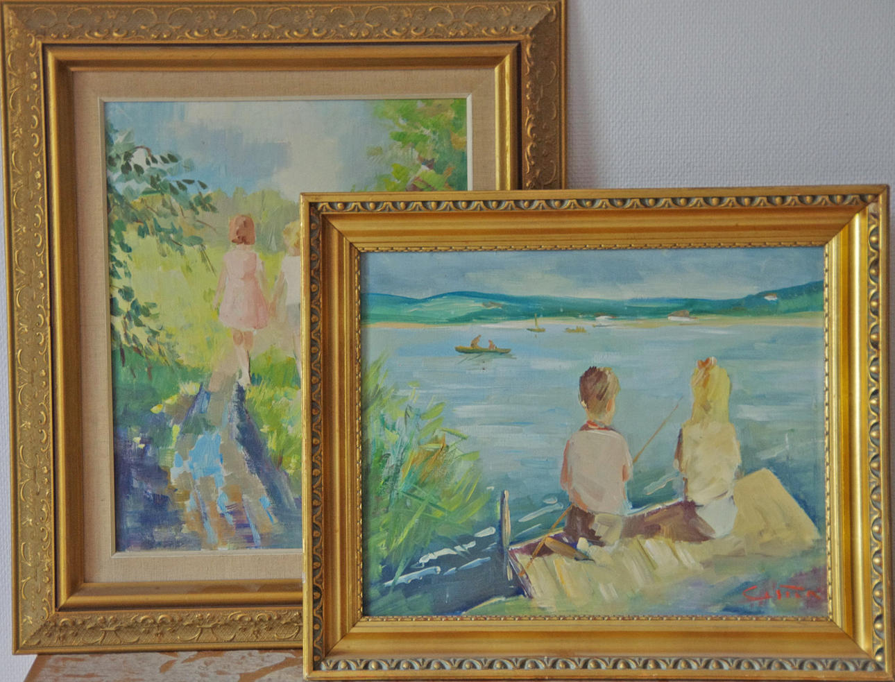 OIDENTIFIERAD KONSTNÄR. Landskap med barn, 2 stycken, olja på duk, otydligt signerad.