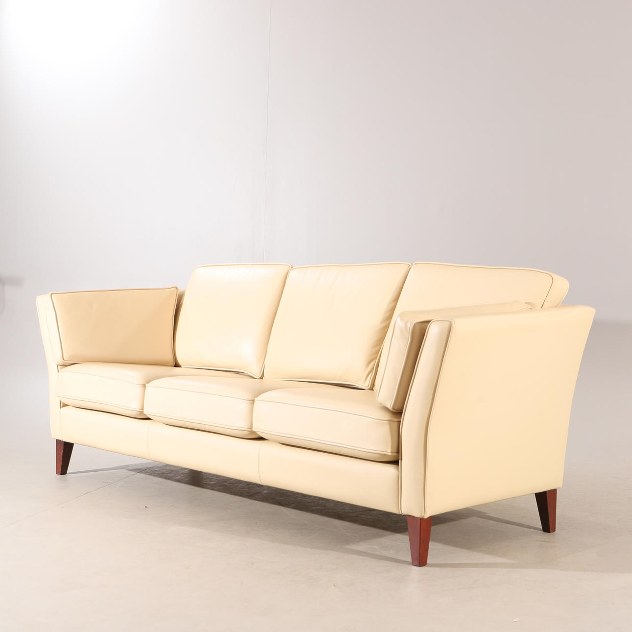 SOFA, "Carisma", beige læder, Brothers Andersson.