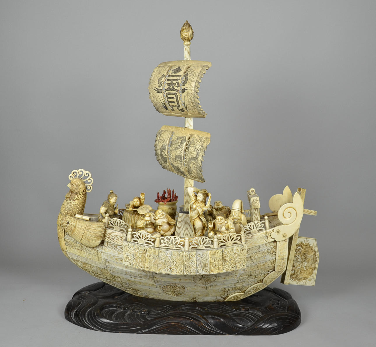 STORA JAPANSKA SKATTSKEPP ”TAKAREBUNE”.