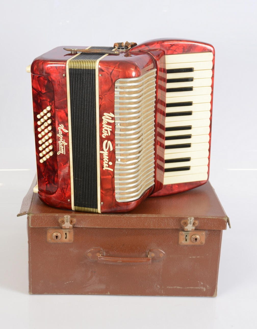 DRAGSPEL I LÅDA, Hagström.