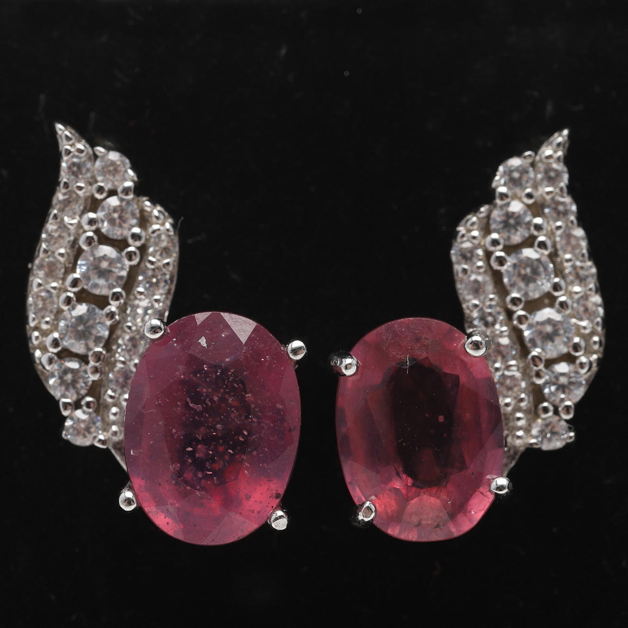 EARRINGS, sterling silver with ruby, contemporary.