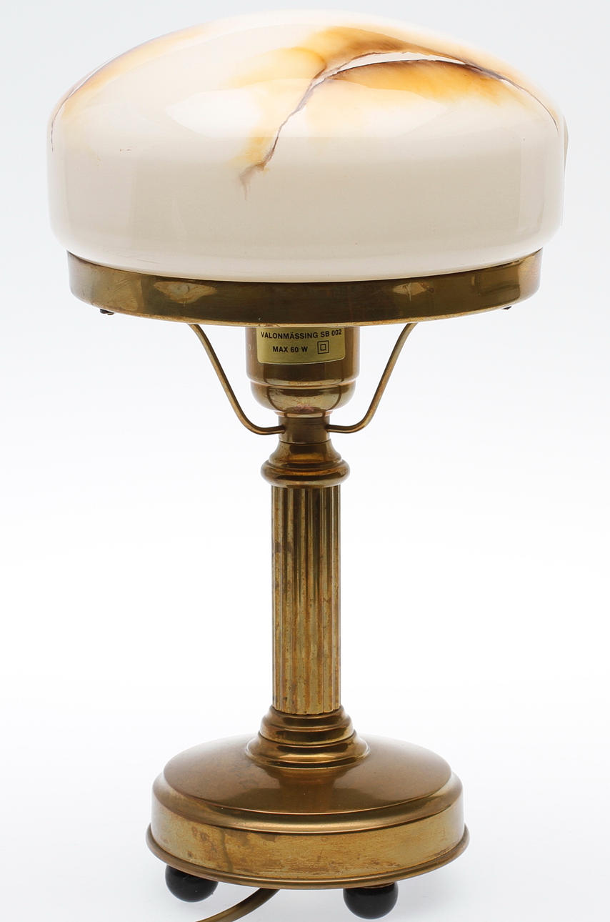 BORDLAMPA, strindbergsmodell, 1900-talets slut.